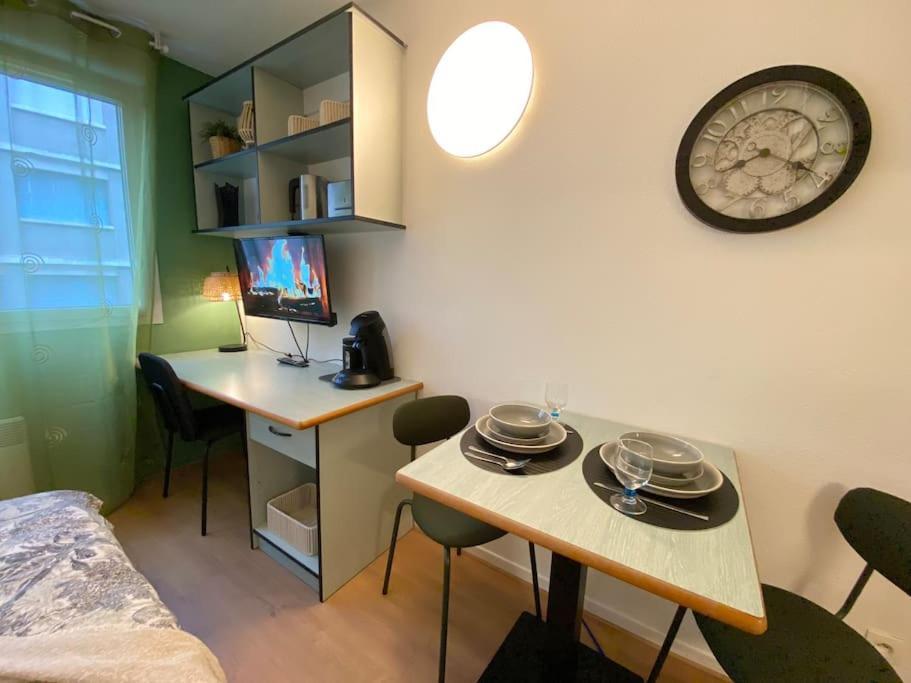 L'Hermes - Wifi - Parking - Netflix Villeurbanne Exteriör bild