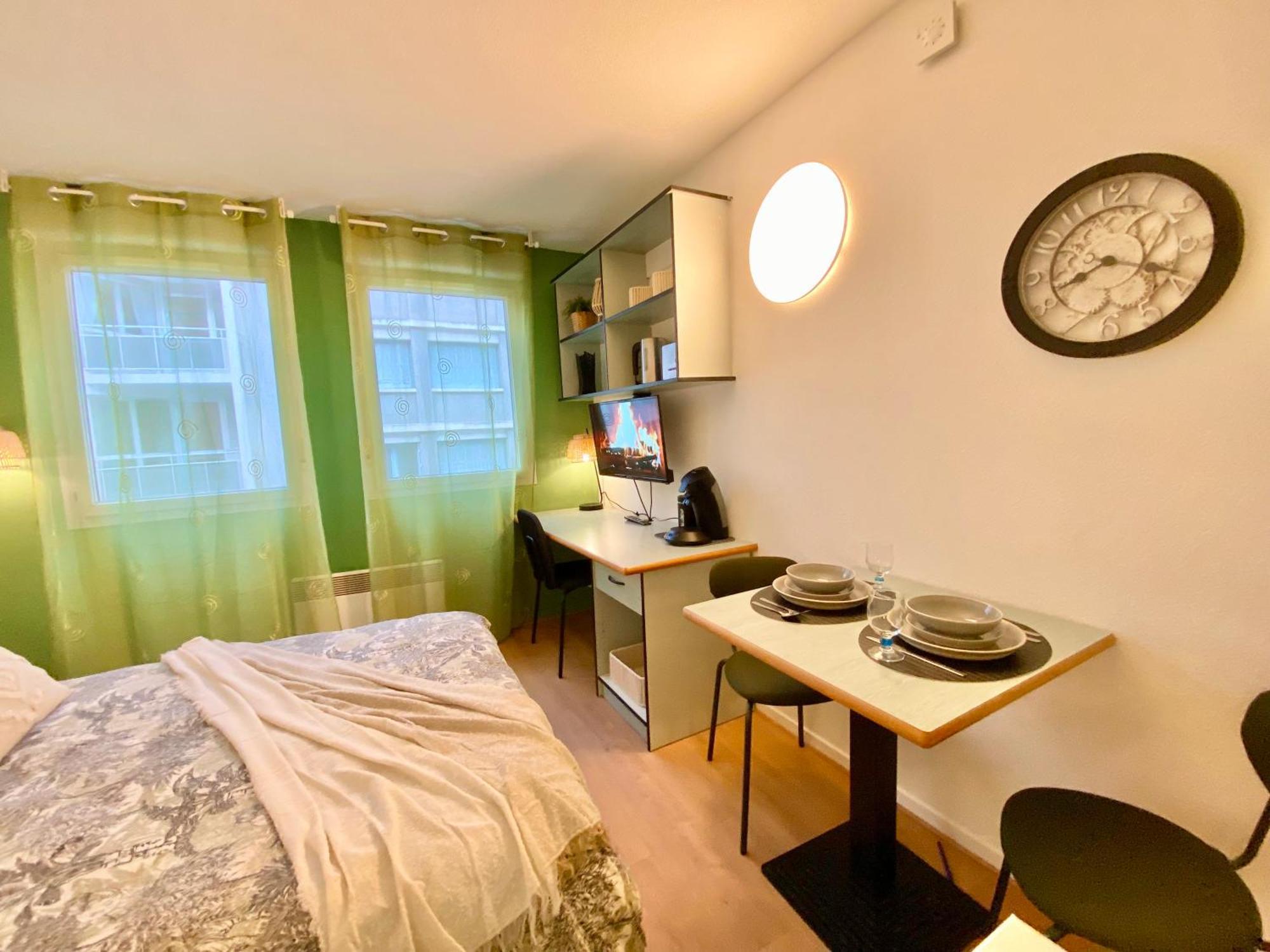 L'Hermes - Wifi - Parking - Netflix Villeurbanne Exteriör bild